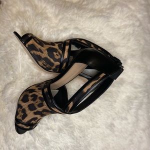 Aldo pumps.. worn one time… still stored in box